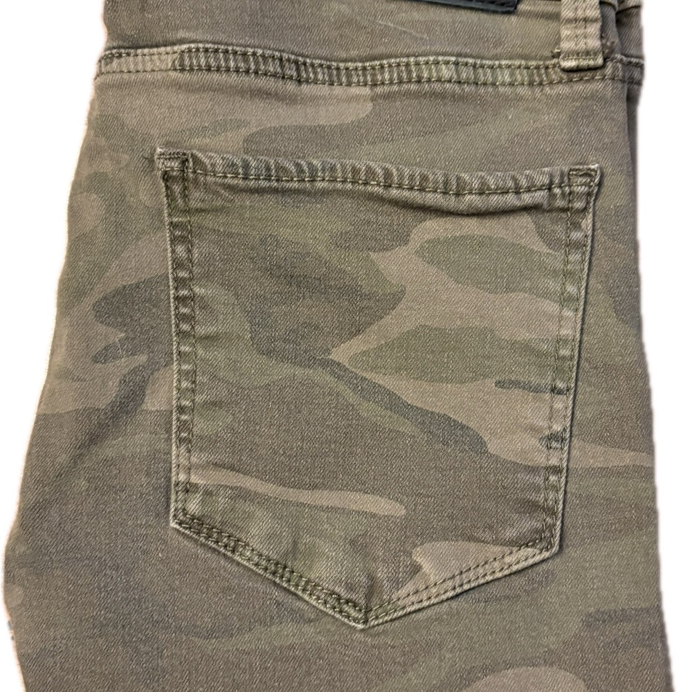 Lucky Jean Camo Pants | Size 6